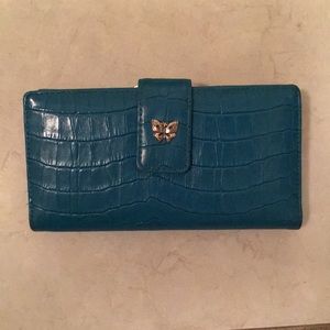 Mundi wallet with matching checkbook cover